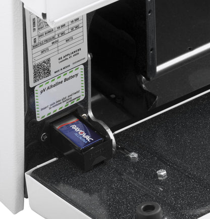 HOTPOINT 30" Free-Standing Gas Range with Cordless Battery Ignition - RGBS200DMWW-KT