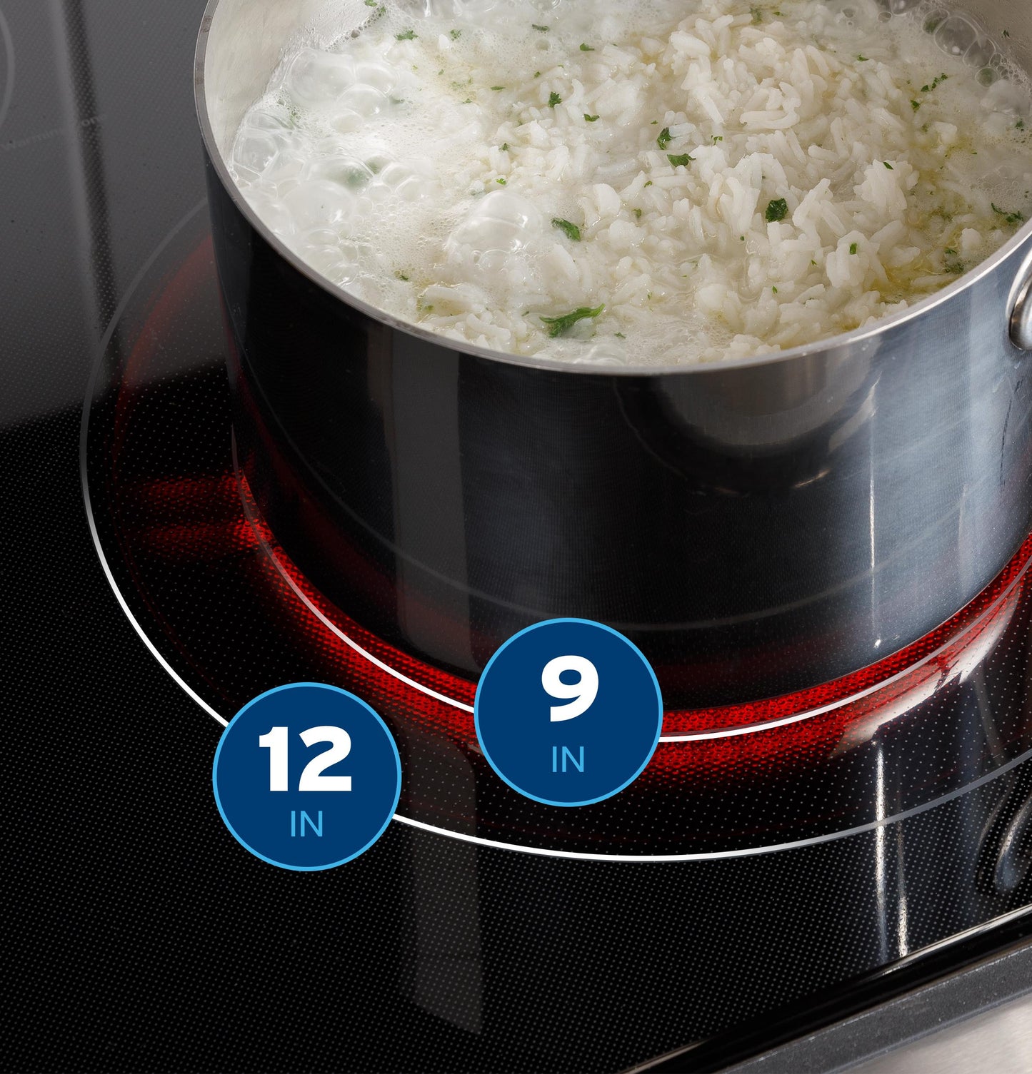 GE APPLIANCES GRF600AVES GE(R) 30" Free-Standing Electric Convection Range with No Preheat Air Fry and EasyWash(TM) Oven Tray - GRF600AVES-KT