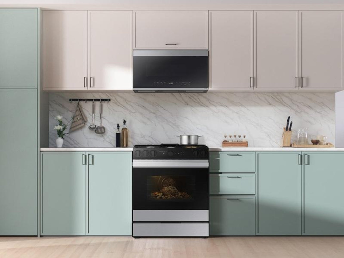 SAMSUNG Bespoke 6.0 cu. ft. Smart Slide-In Gas Range with Air Sous Vide & Air Fry in Stainless Steel - NSG6DG8500SR-KT