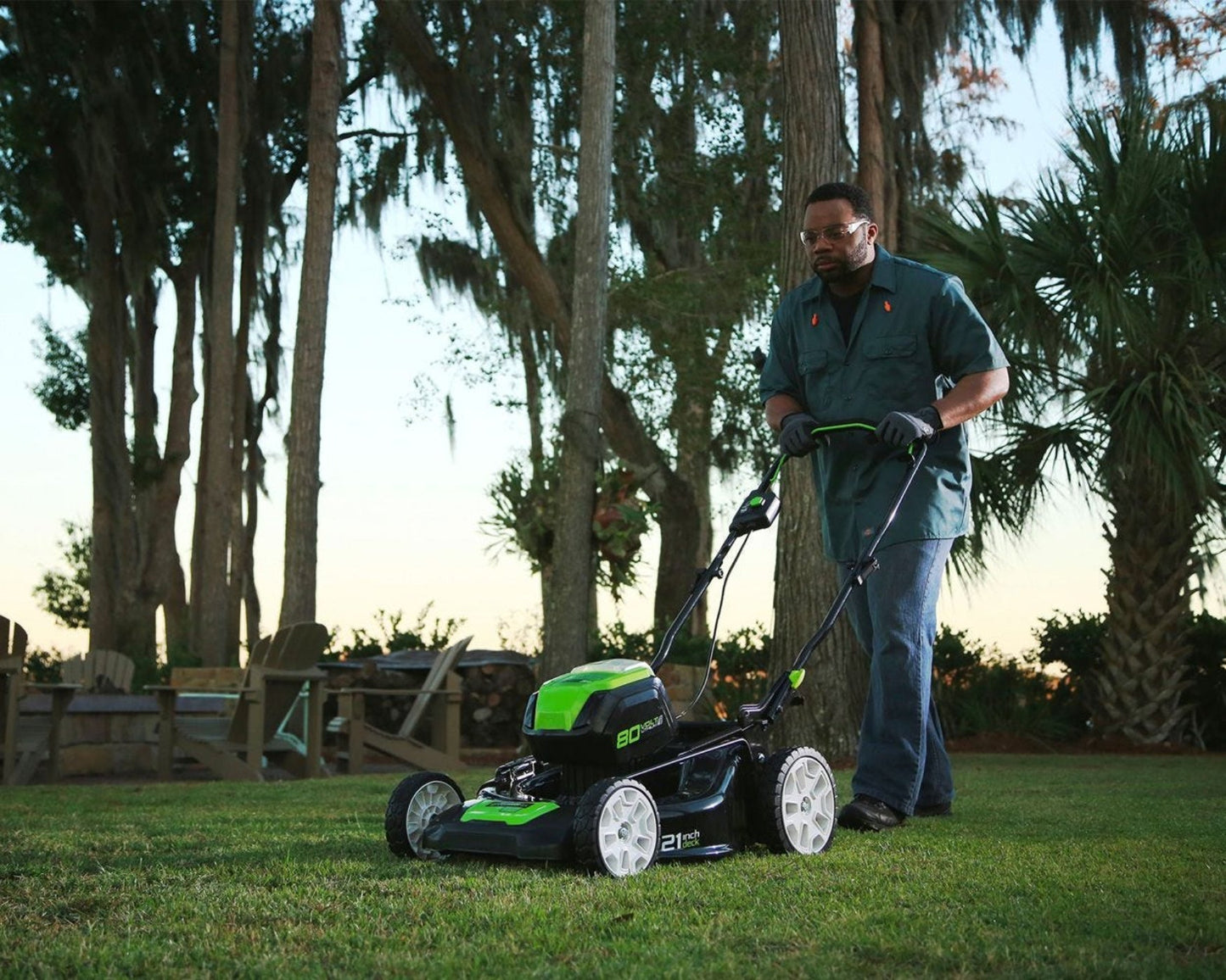 Greenworks Pro 80V 21" Brushless Push Lawn Mower w/ (2) 2.0Ah Batteries & Rapid Charger - 2500402