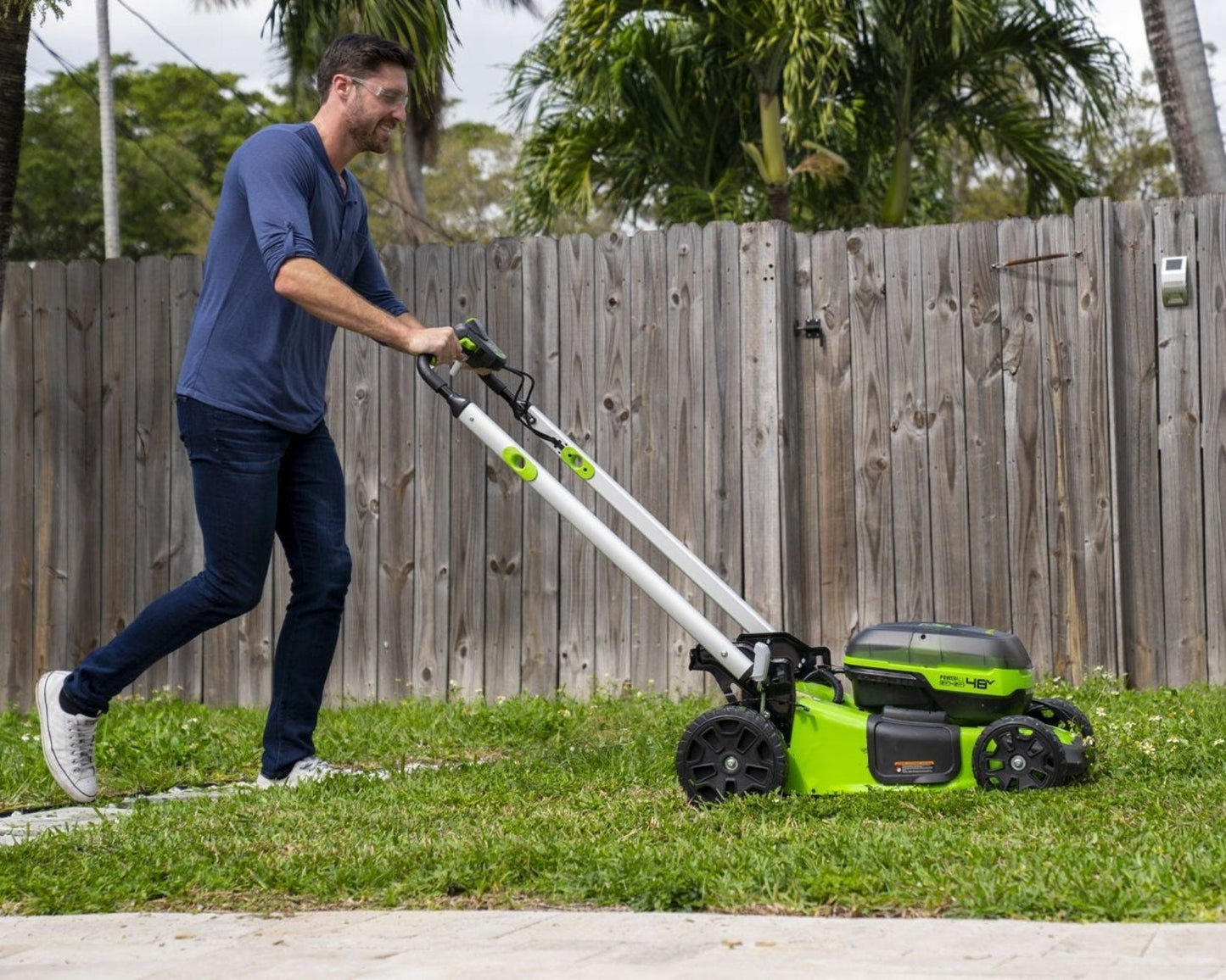 Greenworks 48V (2x24V) 21" Cordless Battery Self-Propelled Lawn Mower w/ (4) 4.0Ah USB Batteries & (2) Dual Port Chargers - 2532902