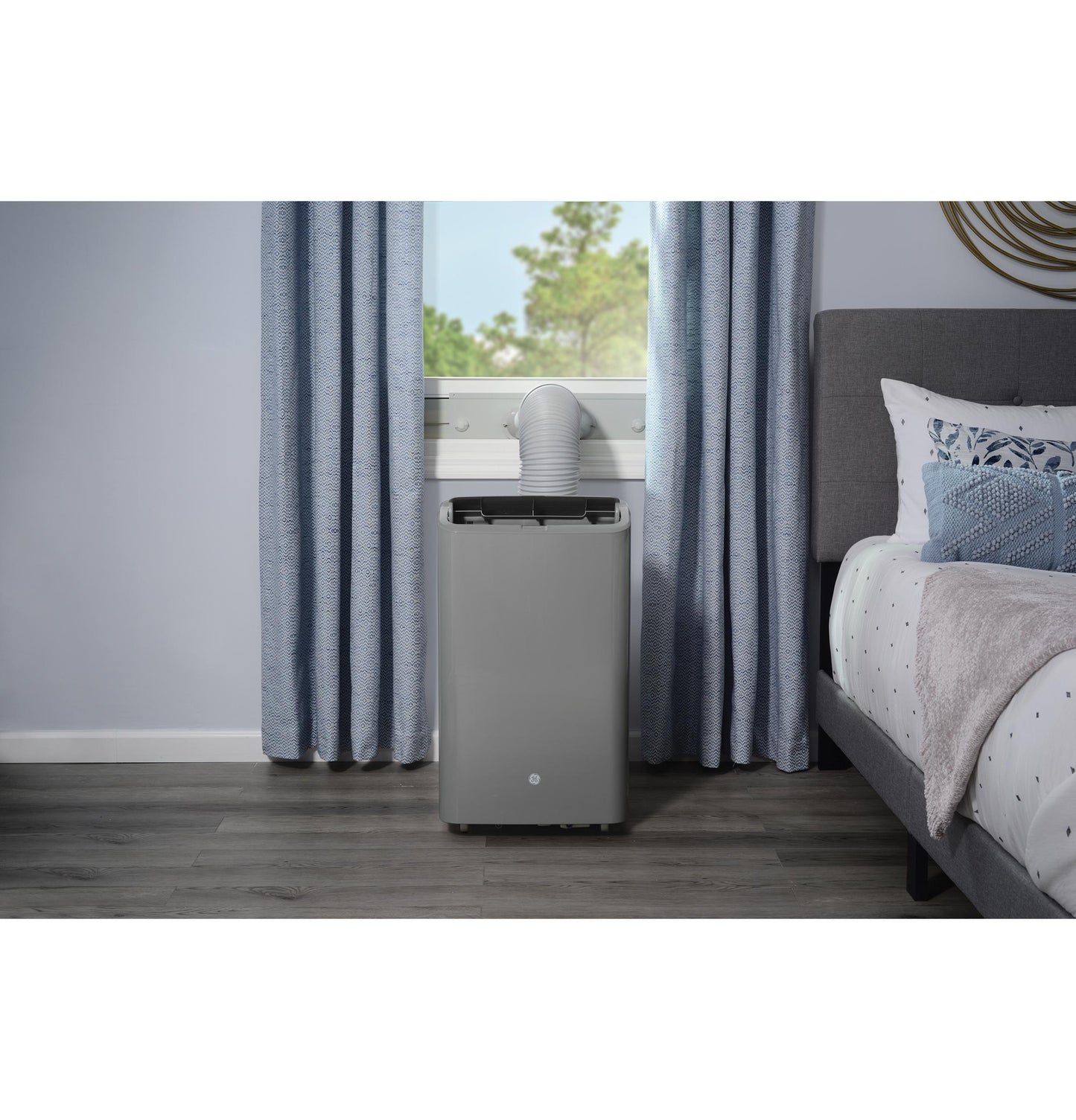 GE APPLIANCES APSD08JASG GE(R) 8,500 BTU Heat/Cool Portable Air Conditioner with Dehumidifier and Remote, Grey - APSD08JASG-KT