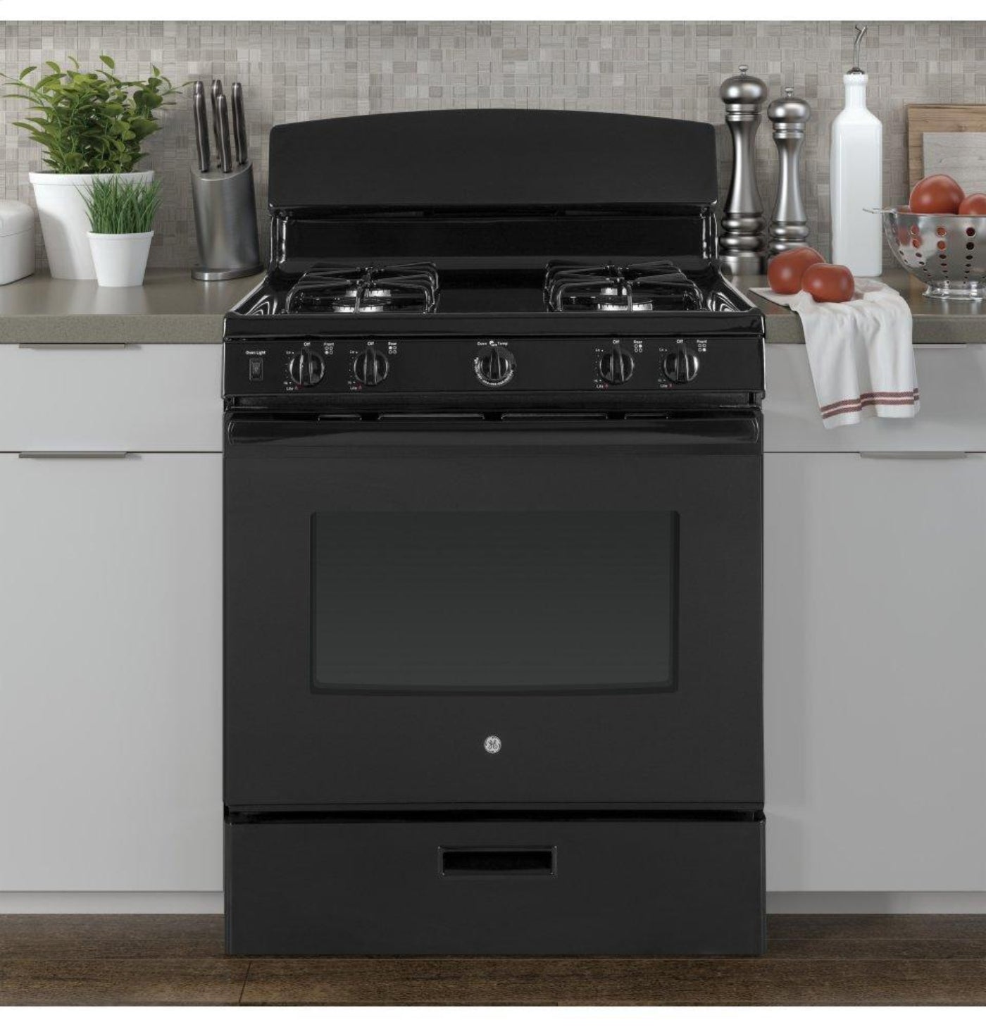 GE APPLIANCES JGBS30DEKBB GE(R) 30" Free-Standing Gas Range - JGBS30DEKBB-KT