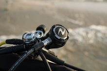 Load image into Gallery viewer, Aqua Lung Helix Regulator 1st and 2nd Stages - REG426 YOKE
