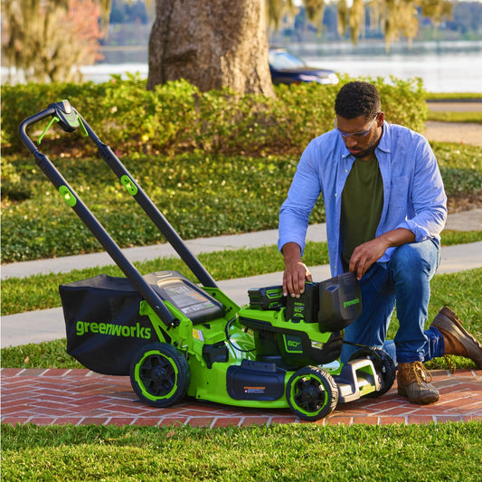 Greenworks 60V 22" Cordless Battery Push Lawn Mower w/ 5.0Ah Battery & Charger - 2547702
