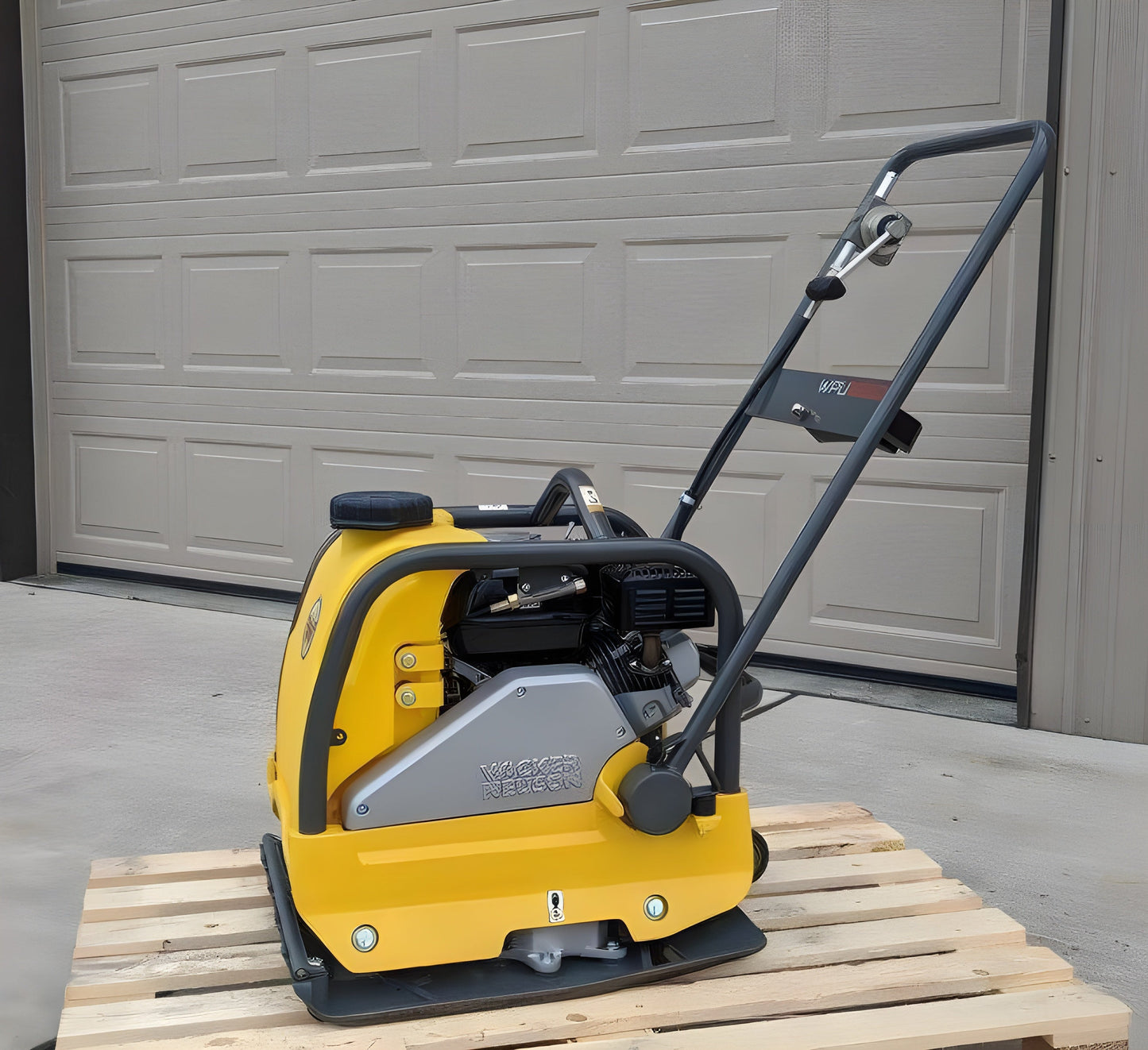 Wacker Neuson WPU1550AW Economy Reversible Plate Compactor #5100069715