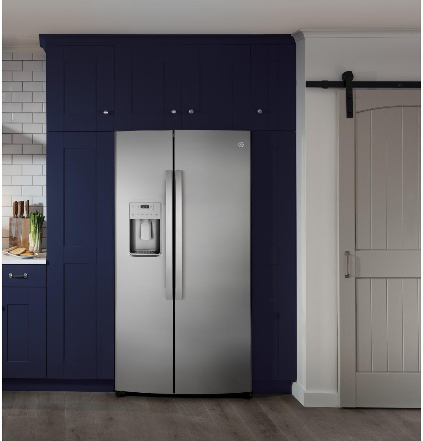 GE APPLIANCES GSS25IYNFS GE® 25.1 Cu. Ft. Fingerprint Resistant Side-By-Side Refrigerator - GSS25IYNFS-KT