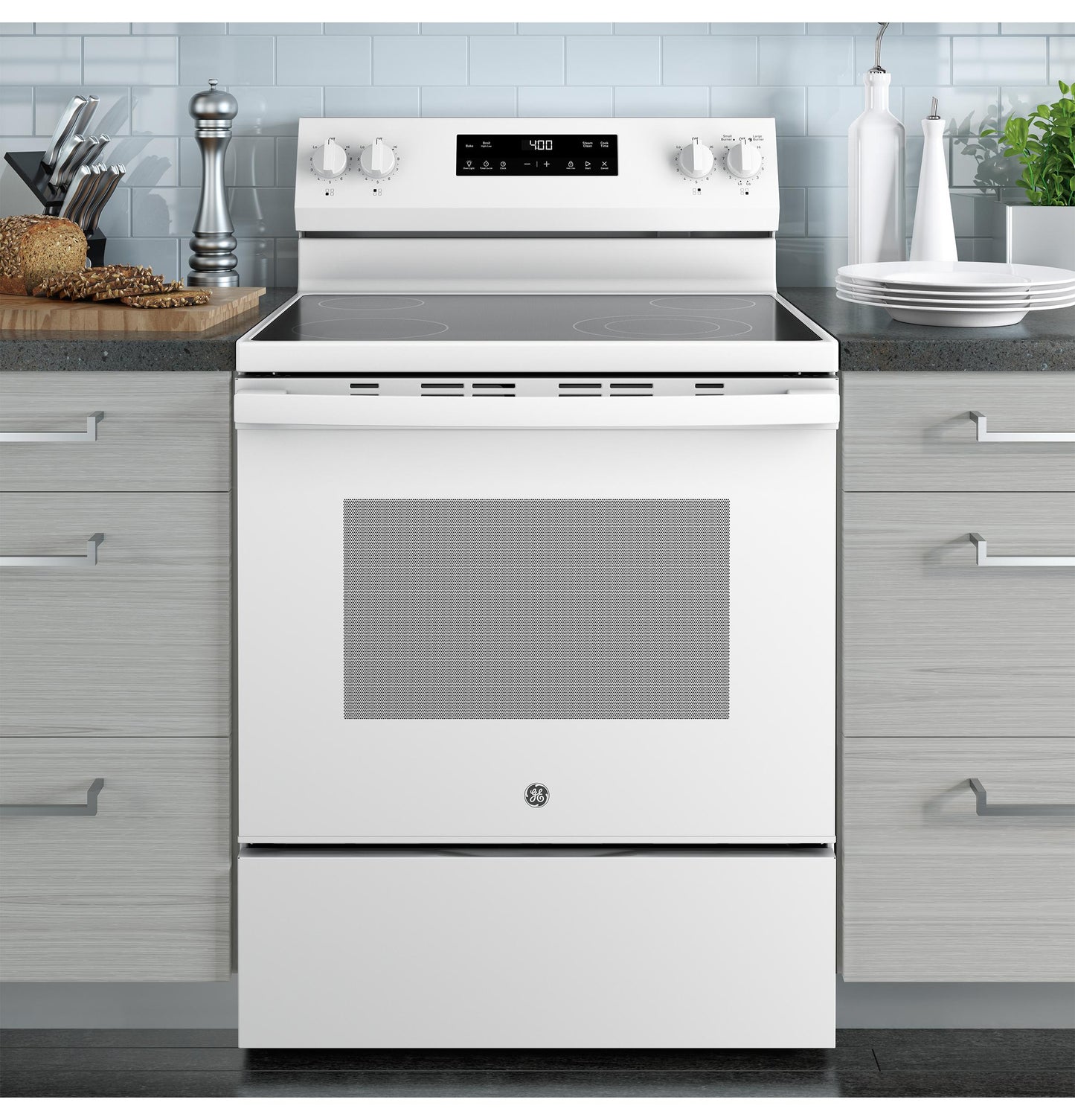 GE APPLIANCES GRF400SVWW GE(R) 30" Free-Standing Electric Range - GRF400SVWW-KT