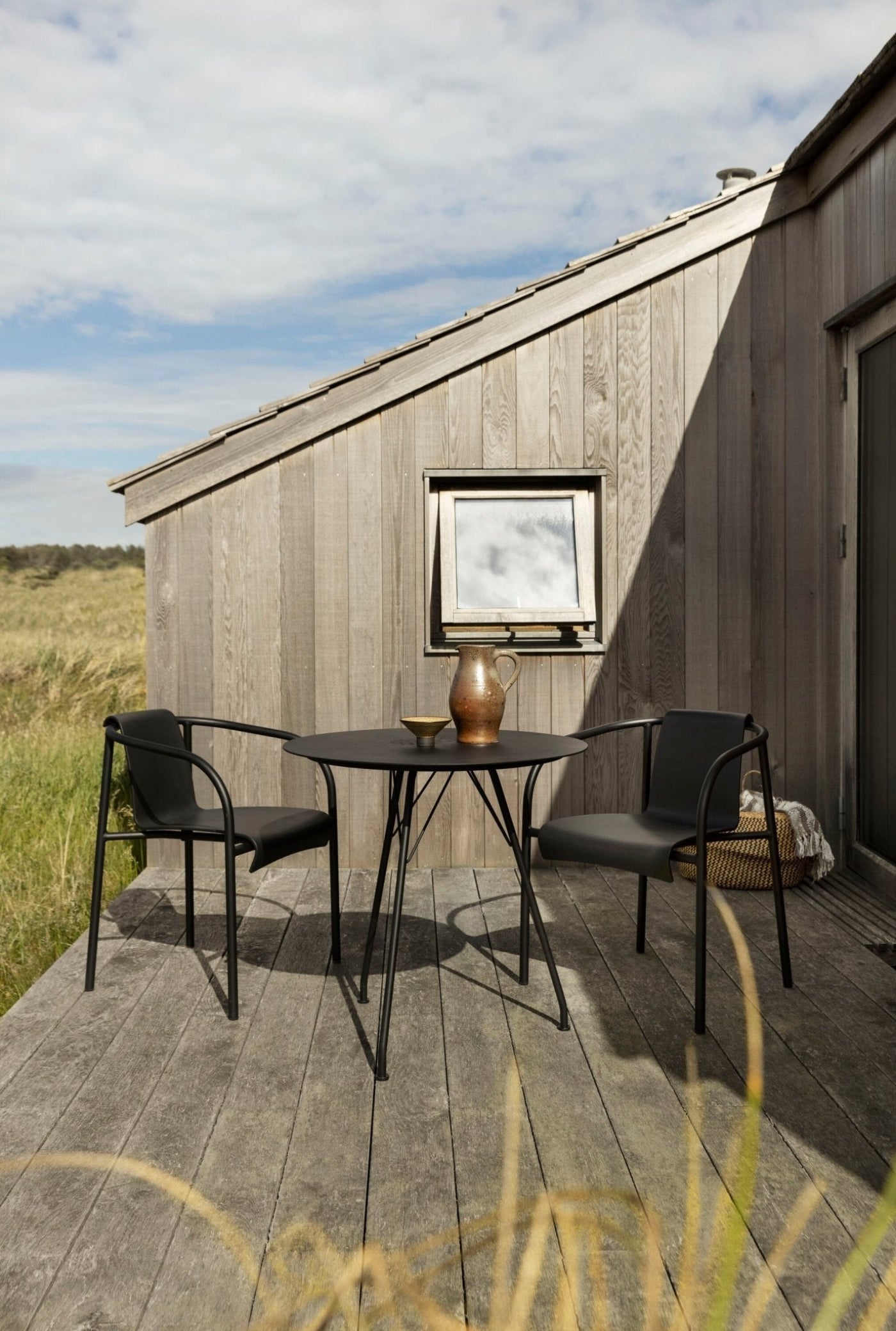 HOUE CIRCUM Outdoor Café Table