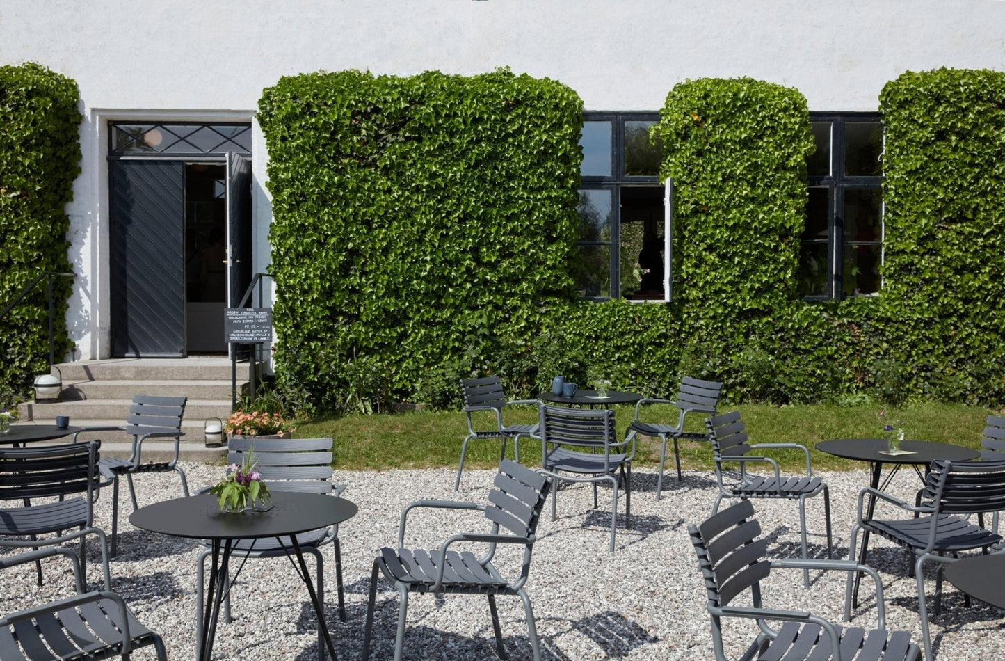 HOUE CIRCUM Outdoor Café Table