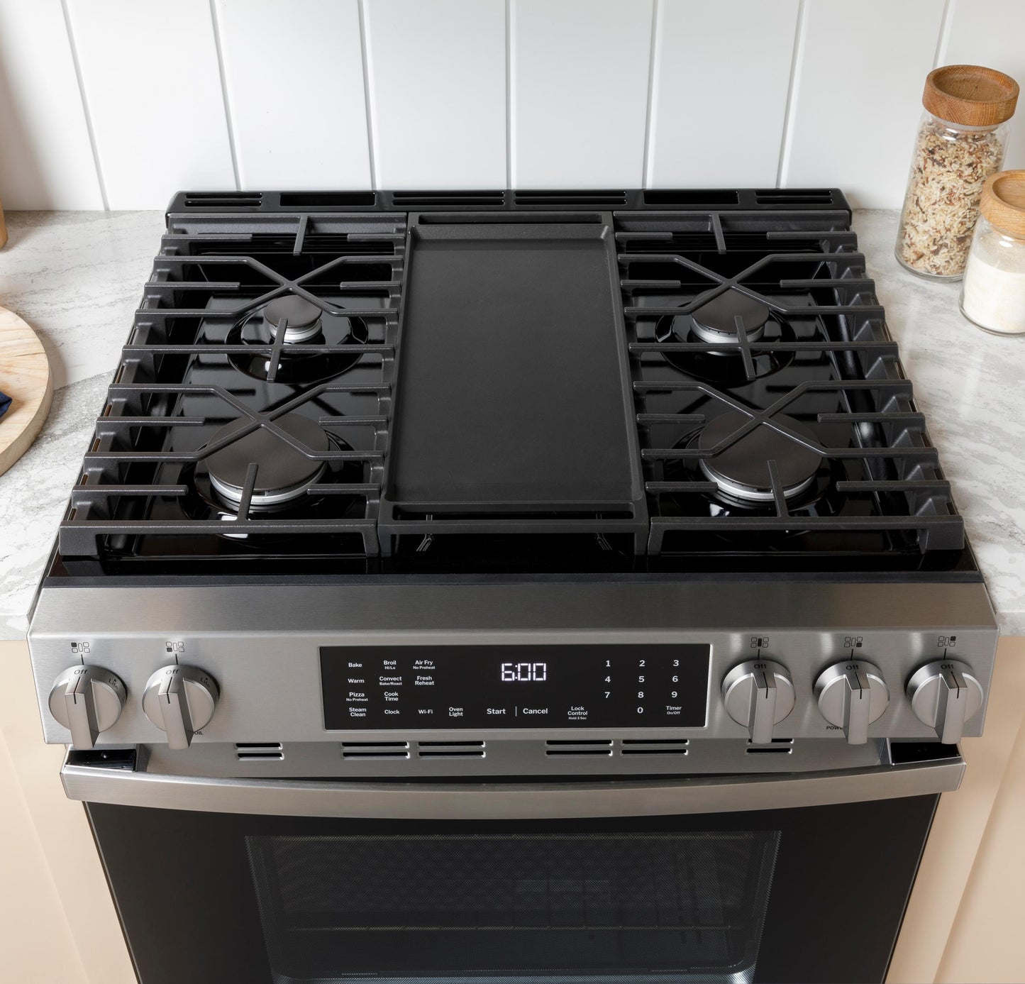 GE APPLIANCES GGS500SVSS GE(R) 30" Slide-In Front Control Gas Range - GGS500SVSS-KT