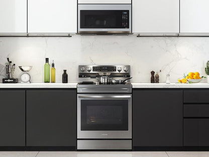 SAMSUNG 6.3 cu. ft. Smart Freestanding Electric Range with No-Preheat Air Fry, Convection+ & Griddle in Stainless Steel - NE63A6711SS-KT