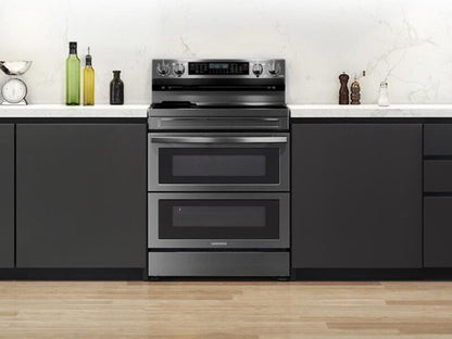 SAMSUNG 6.3 cu. ft. Smart Freestanding Electric Range with Flex Duo™ - NE63A6751SG-KT